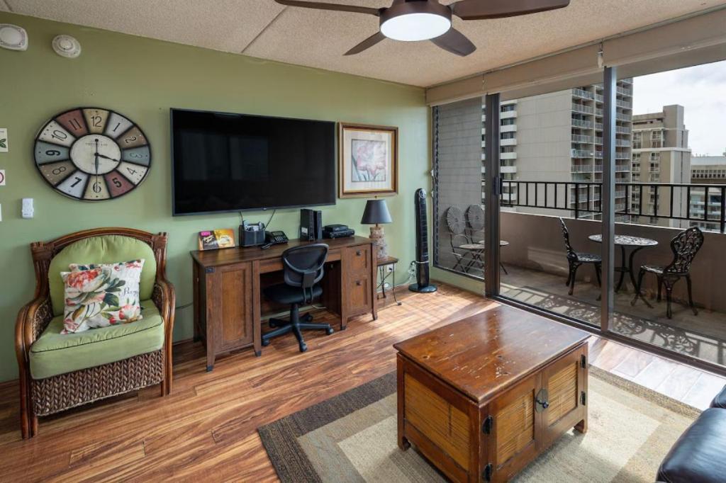 Heart Of Waikiki,1Bdrm,Free Parking, Wifi,No Resort Fees,Youtube,Netflix ! Honolulu Exteriér fotografie