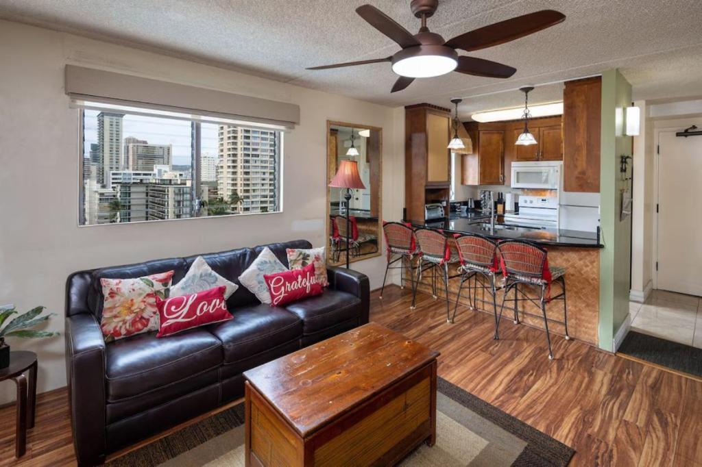 Heart Of Waikiki,1Bdrm,Free Parking, Wifi,No Resort Fees,Youtube,Netflix ! Honolulu Exteriér fotografie