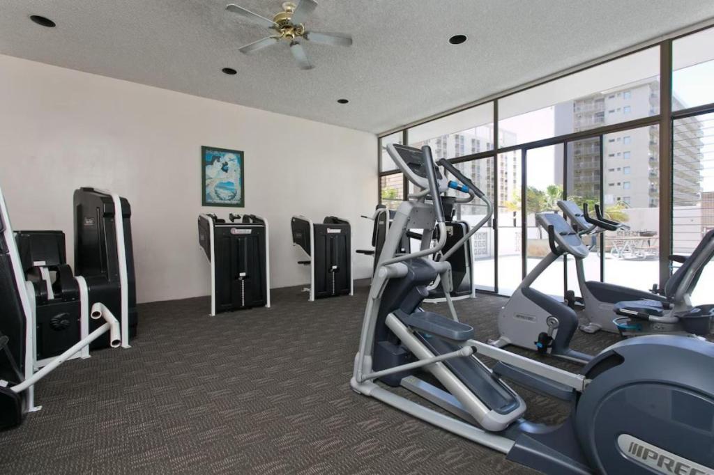 Heart Of Waikiki,1Bdrm,Free Parking, Wifi,No Resort Fees,Youtube,Netflix ! Honolulu Exteriér fotografie